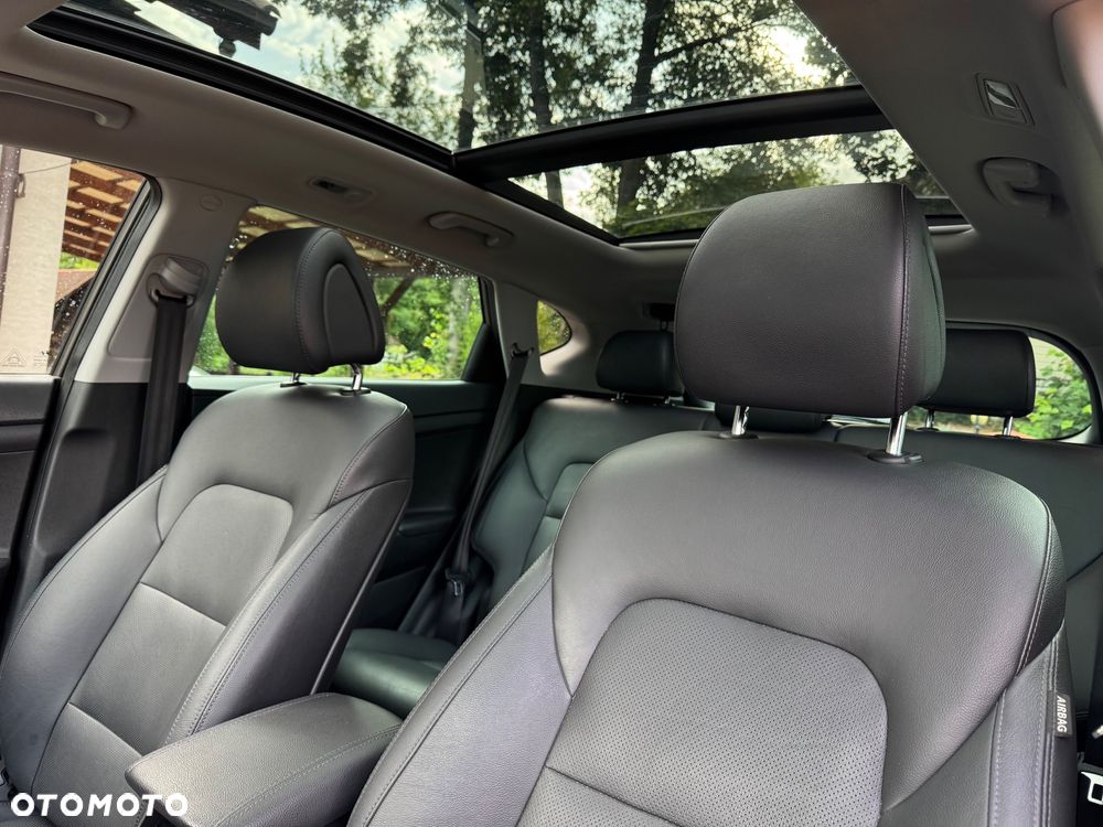 Hyundai Tucson 2.0 CRDI BlueDrive Style 2WD - 8