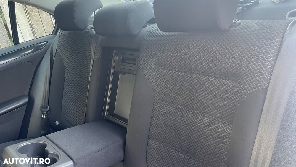 Volkswagen Jetta 1.6 TDI Comfortline - 5