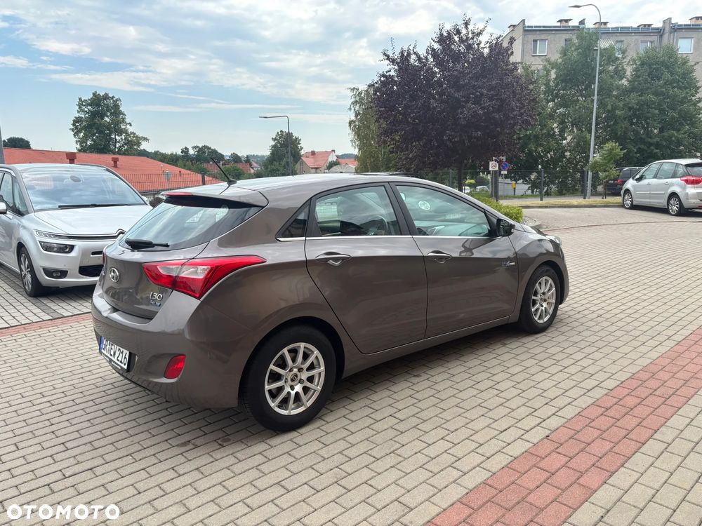 Hyundai i30 1.6 Fifa World Cup Edition - 18