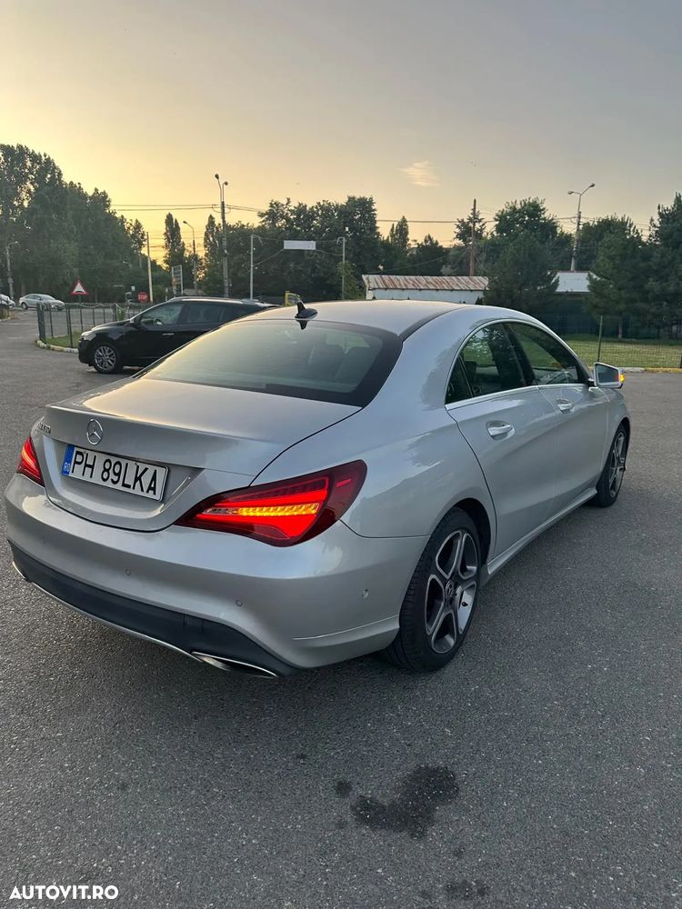 Mercedes-Benz CLA 180 7G-DCT - 7