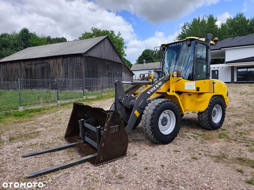 Volvo L30/4x4/Łyżka-Widły/2008Rok/ - 1