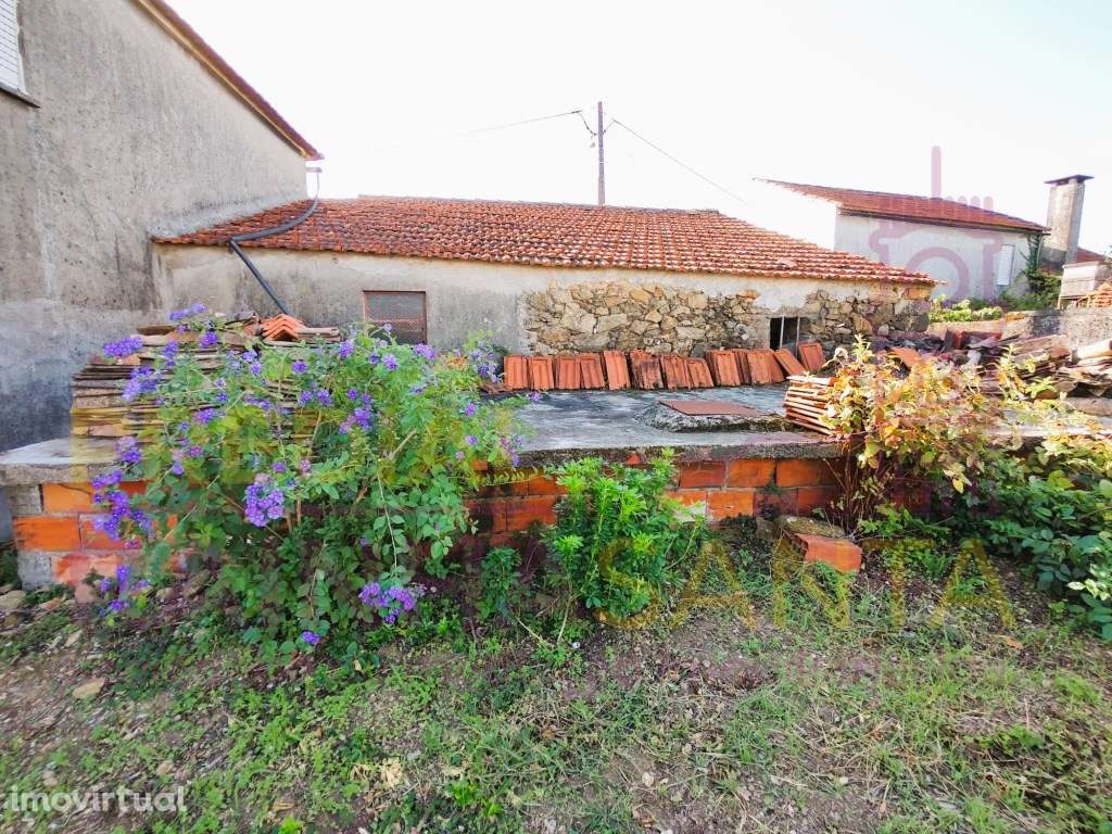 Moradia com anexos, lojas e terreno- Serra do Carvalho-Coimbra - Grande imagem: 5/28
