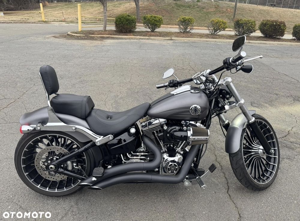 Harley-Davidson FXSB Breakout - 1