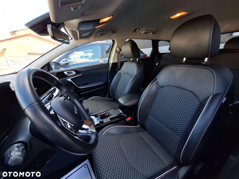 Kia Ceed 1.5 T-GDI L Business Line Plus - 14