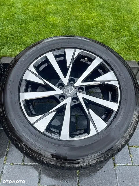 Lexus NX 450h+ Prestige AWD - 34