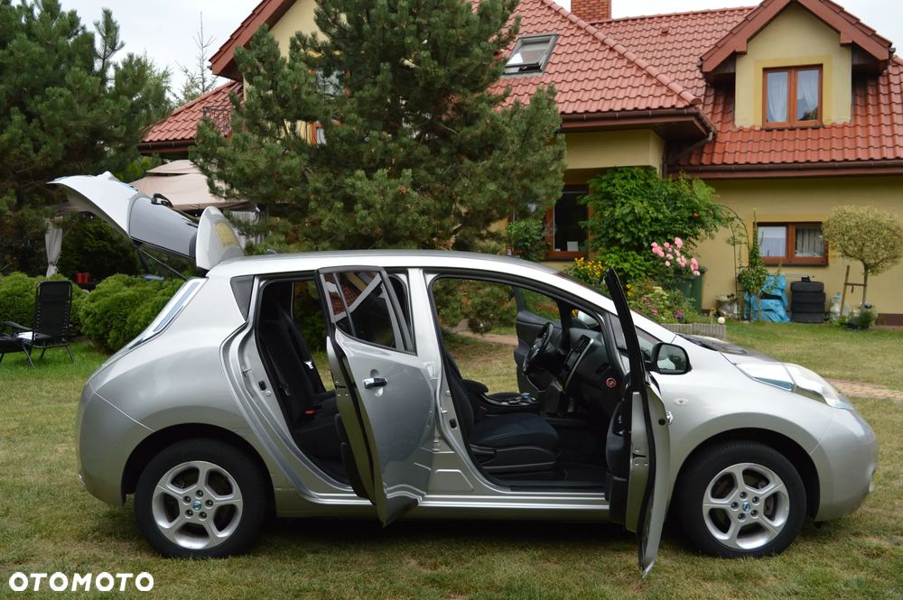 Nissan Leaf 24 kWh (mit Batterie) Visia + - 13