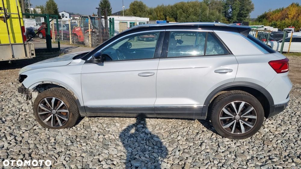 Volkswagen T-Roc 2017 photo 2