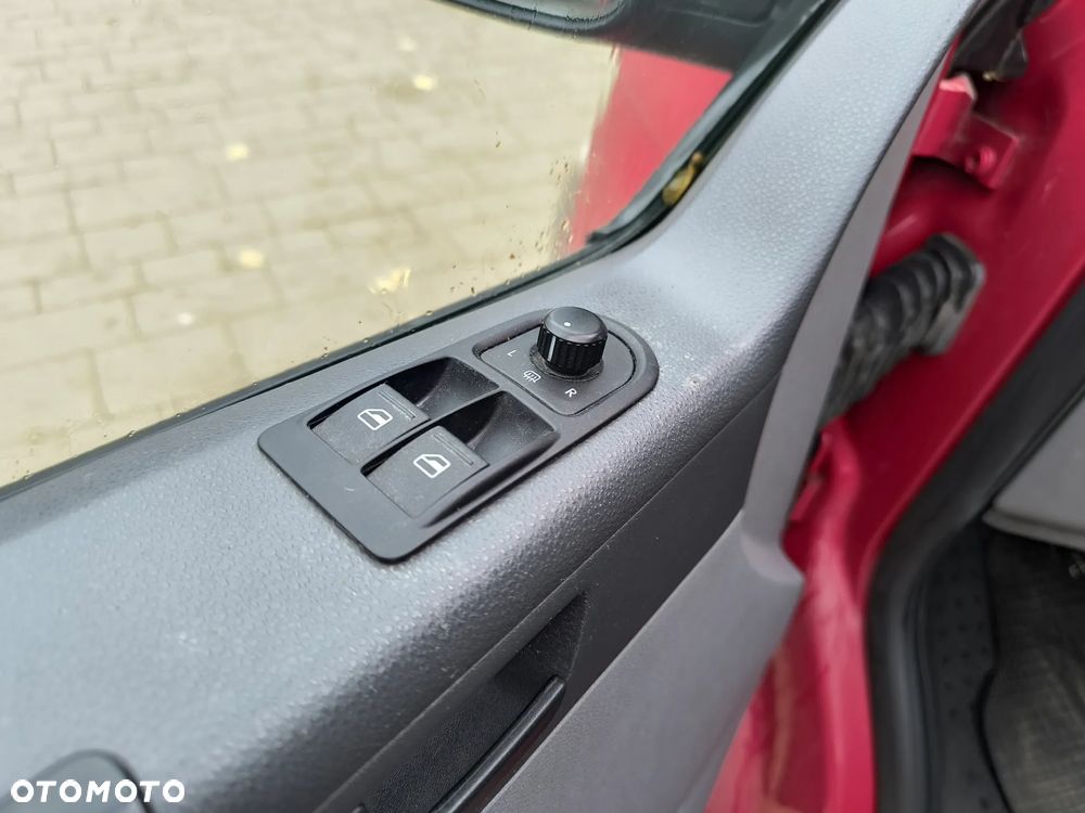 Volkswagen Transporter Caravelle Lang DPF Comfortline - 11