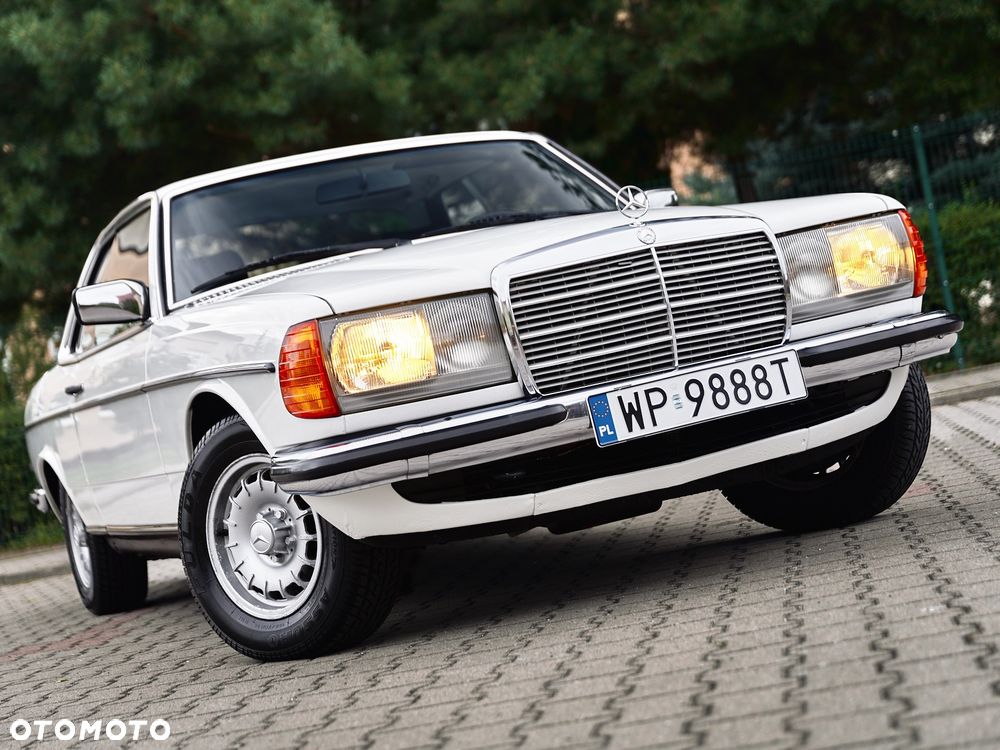Mercedes-Benz W123 - 1