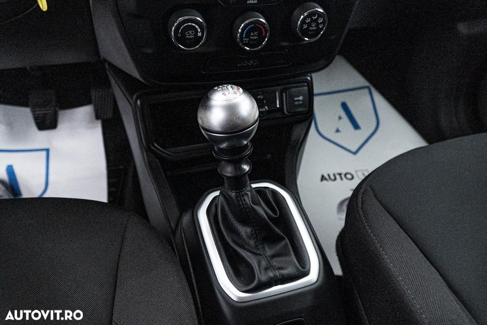 Jeep Renegade 1.0 T-GDI Limited - 27