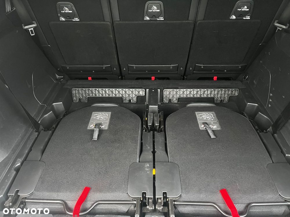 Peugeot 5008 - 17