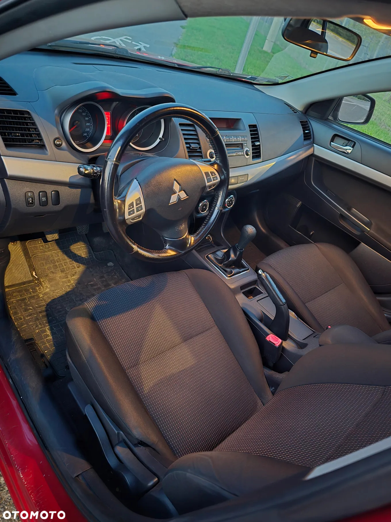 Mitsubishi Lancer 1.8 Intense - 2