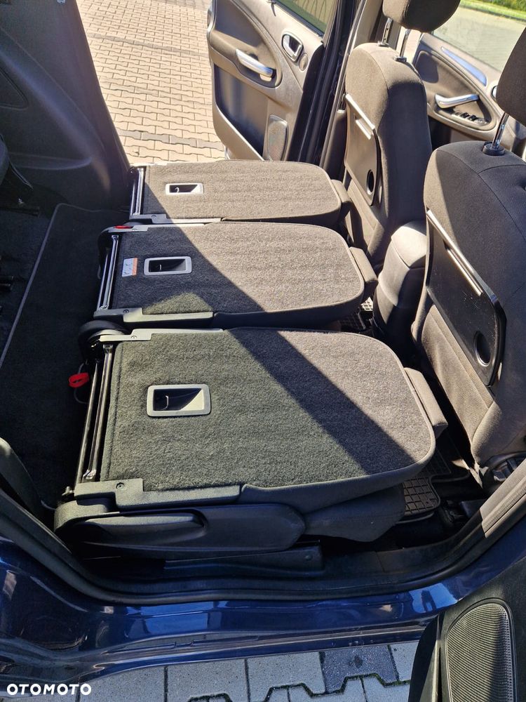 Ford Galaxy - 20