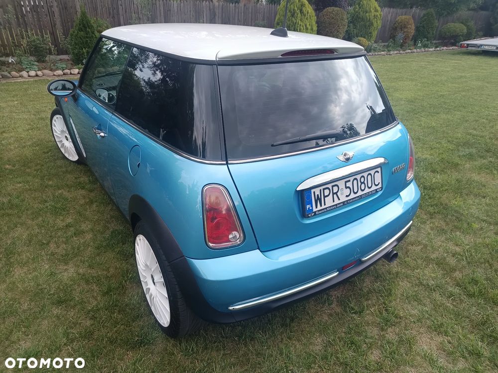 MINI Cooper Standard - 4