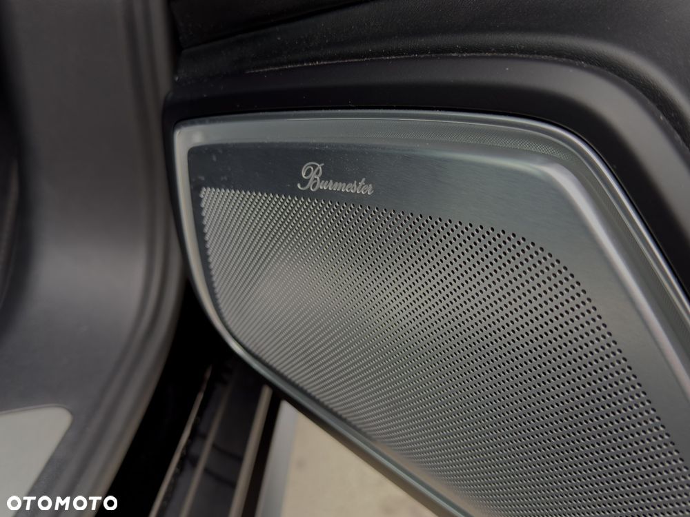Porsche Panamera Turbo - 35