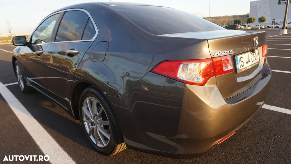 Honda Accord 2.0i Confort - 13