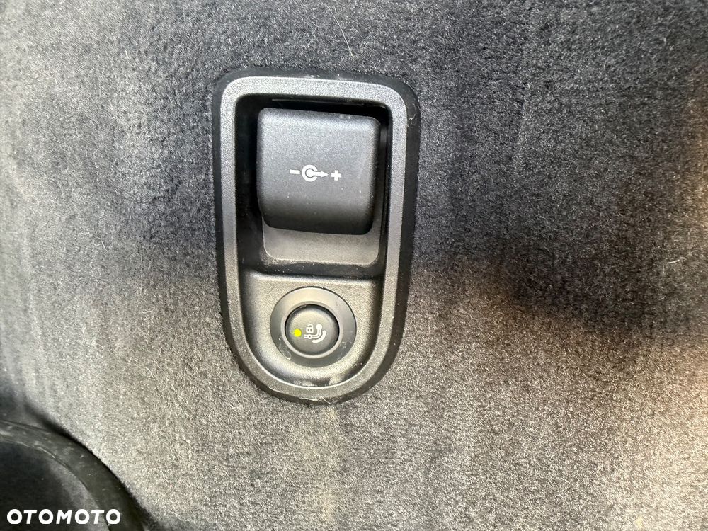 BMW Seria 5 530e - 18