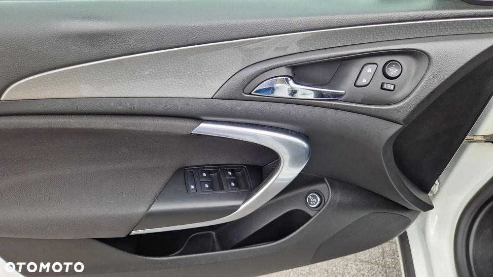 Opel Insignia 2.0 CDTI Cosmo ecoFLEX S&S - 23
