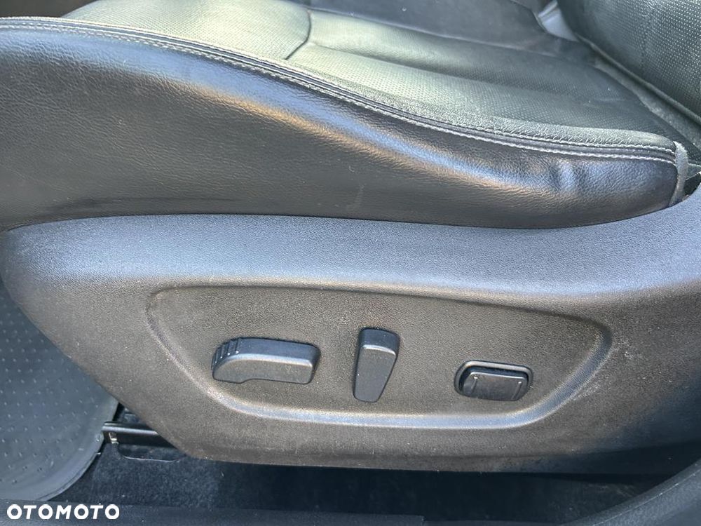 Nissan X-Trail - 12