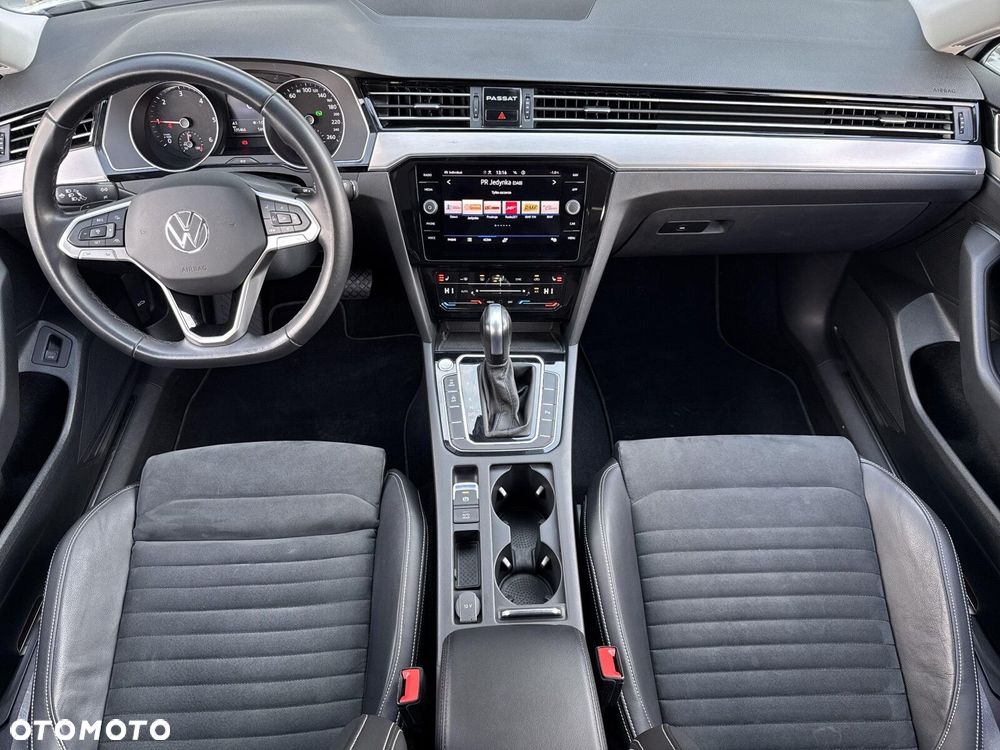 Volkswagen Passat Variant 2.0 TDI SCR Elegance DSG - 18