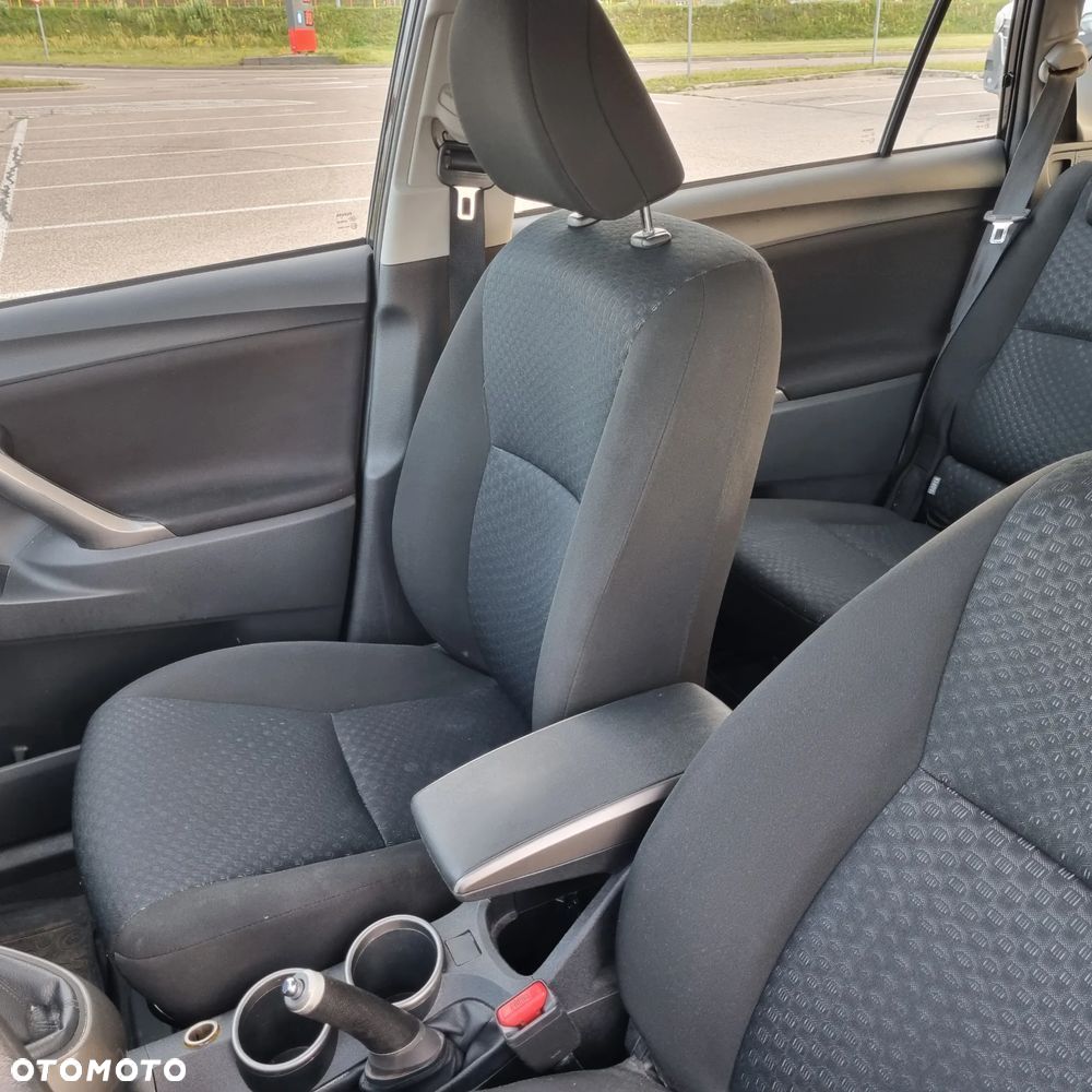 Toyota Verso 1.8 Sol 7os - 9