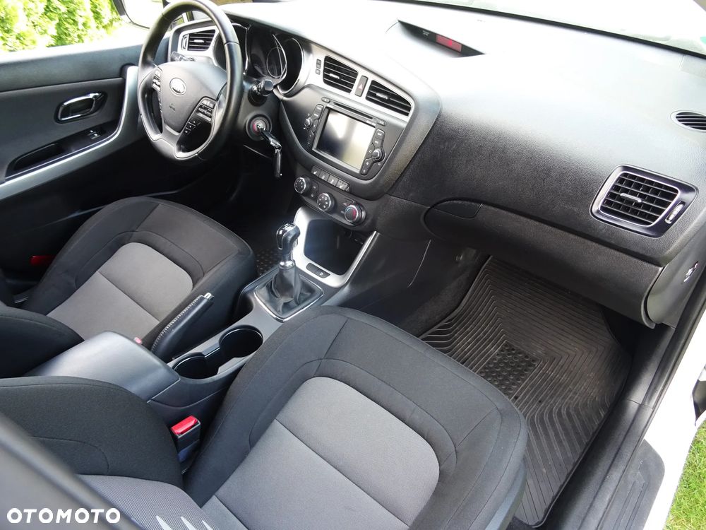 Kia Ceed - 7