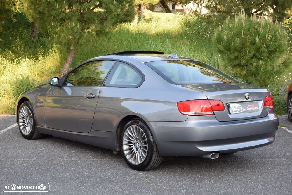 BMW 320 d Coupe Auto - 2