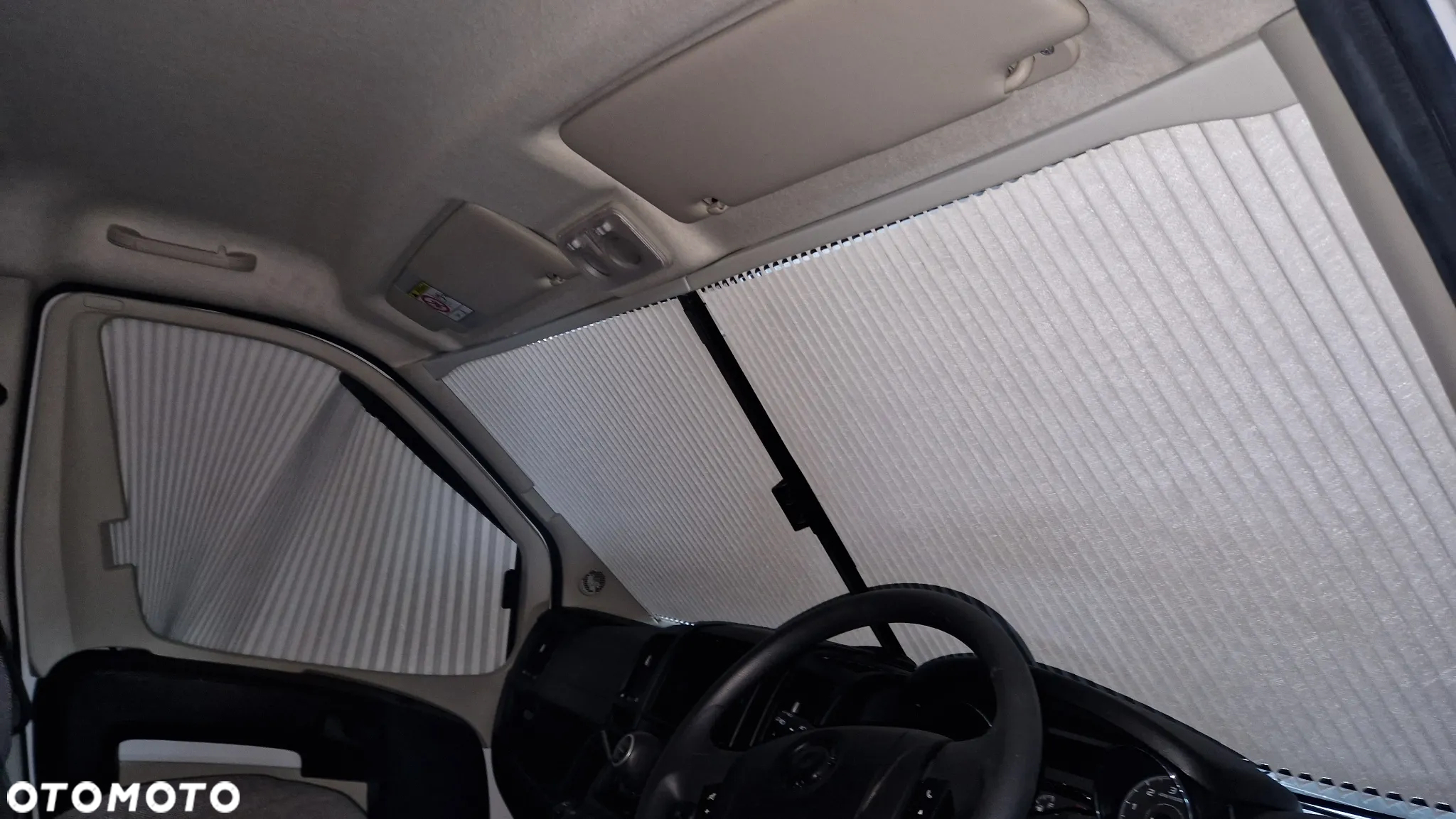 KNAUS Live Traveller - 11