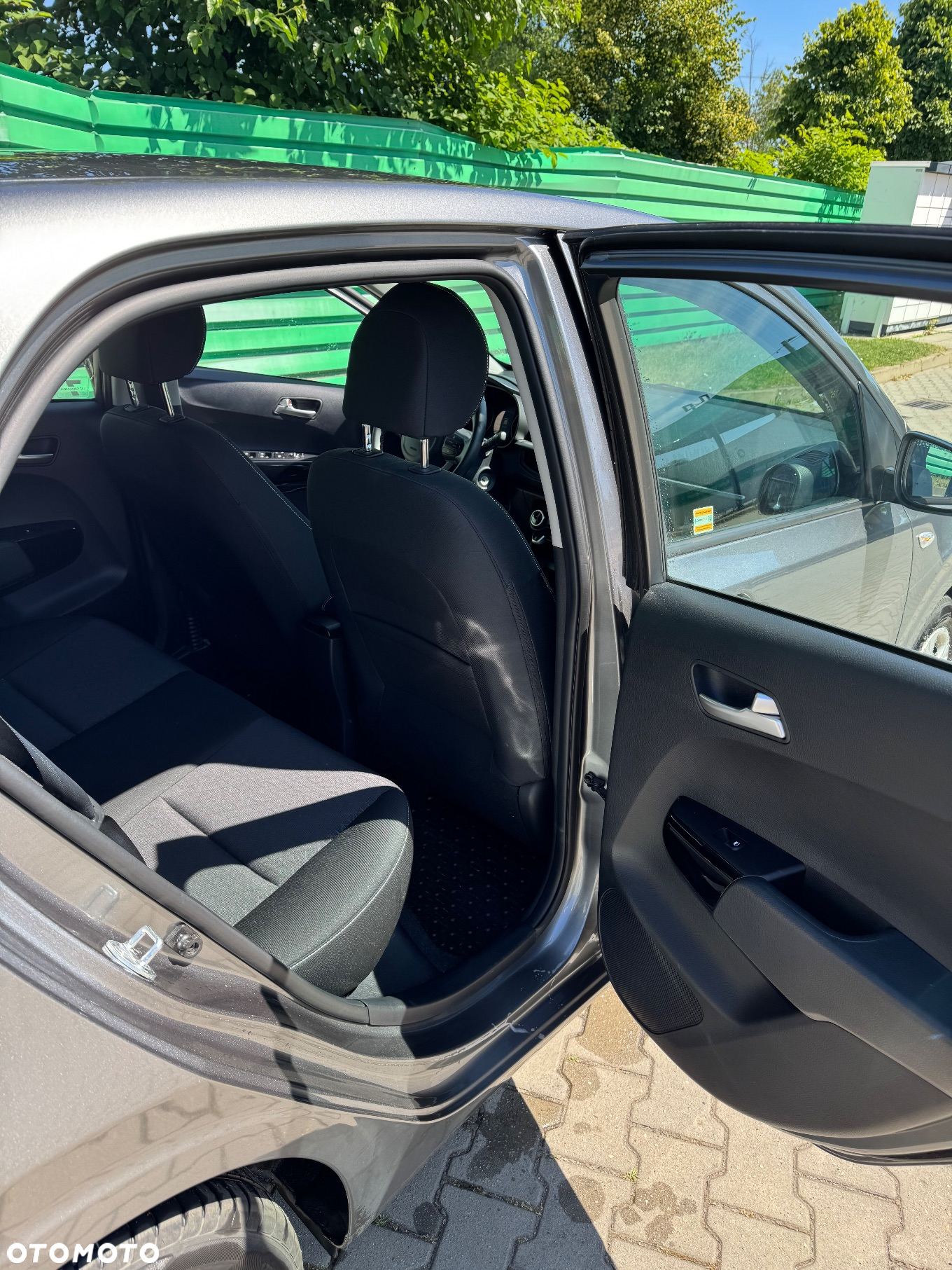 Kia Picanto 1.2 L - 16