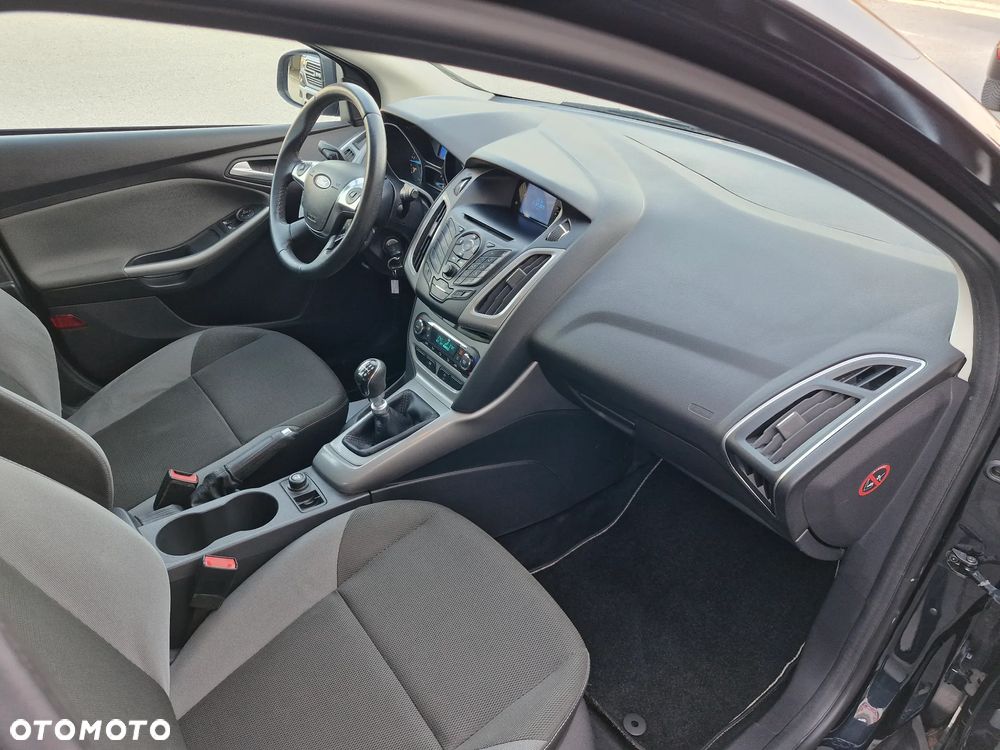 Ford Focus - 22
