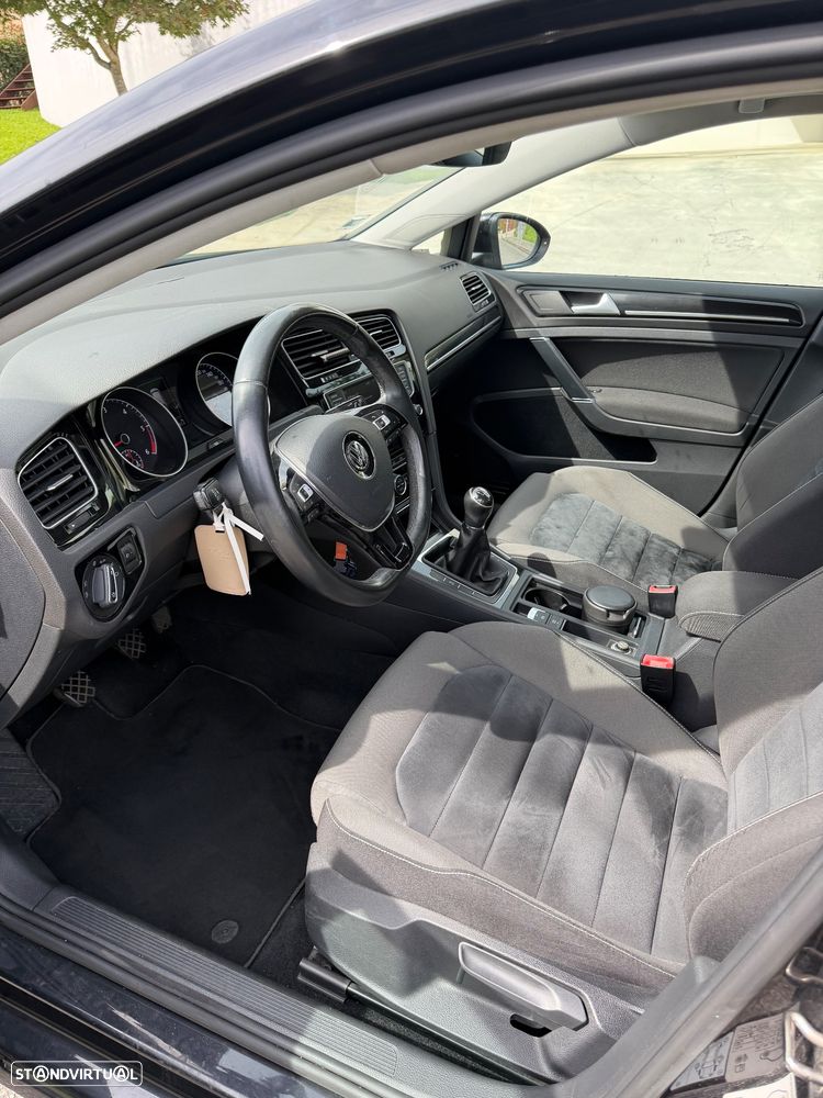 VW Golf Variant - 12