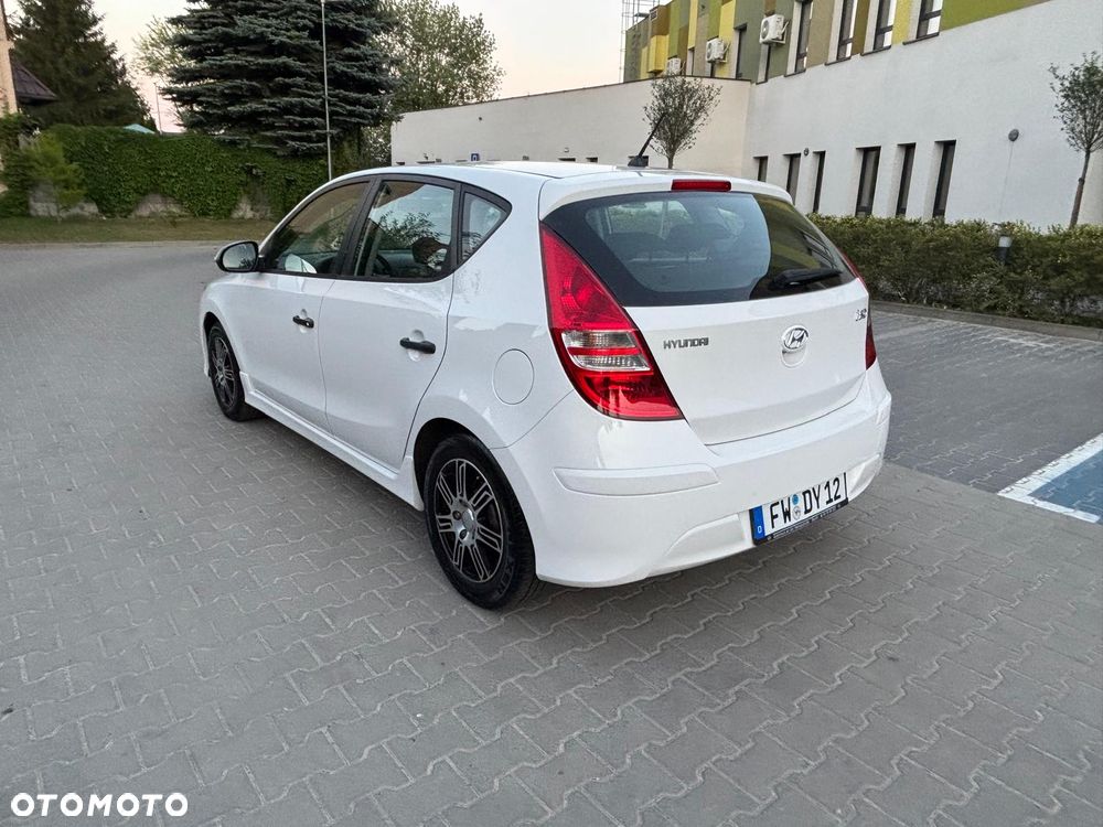 Hyundai i30 1.4 Comfort World Cup - 15