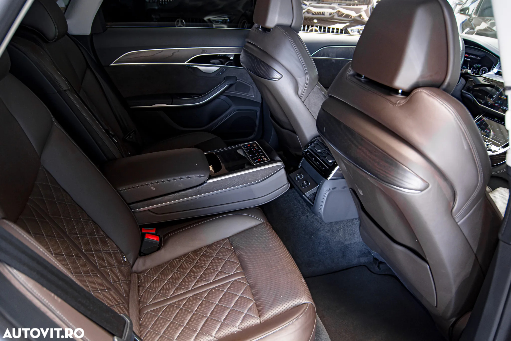 Audi A8 60 TFSI e quattro Tiptronic PHEV - 8