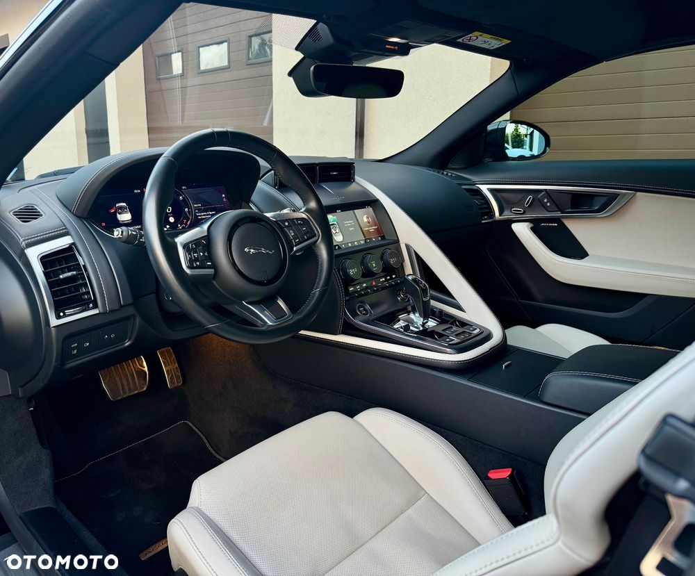 Jaguar F-Type 2.0 Turbo R-Dynamic Black - 11