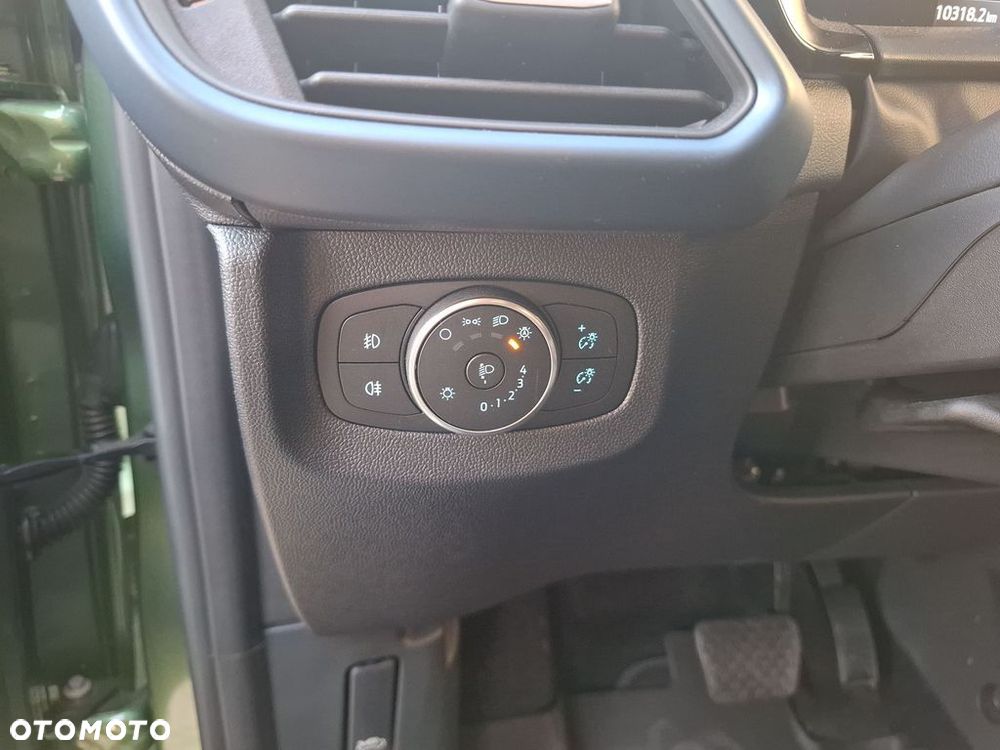 Ford Tourneo Courier - 23