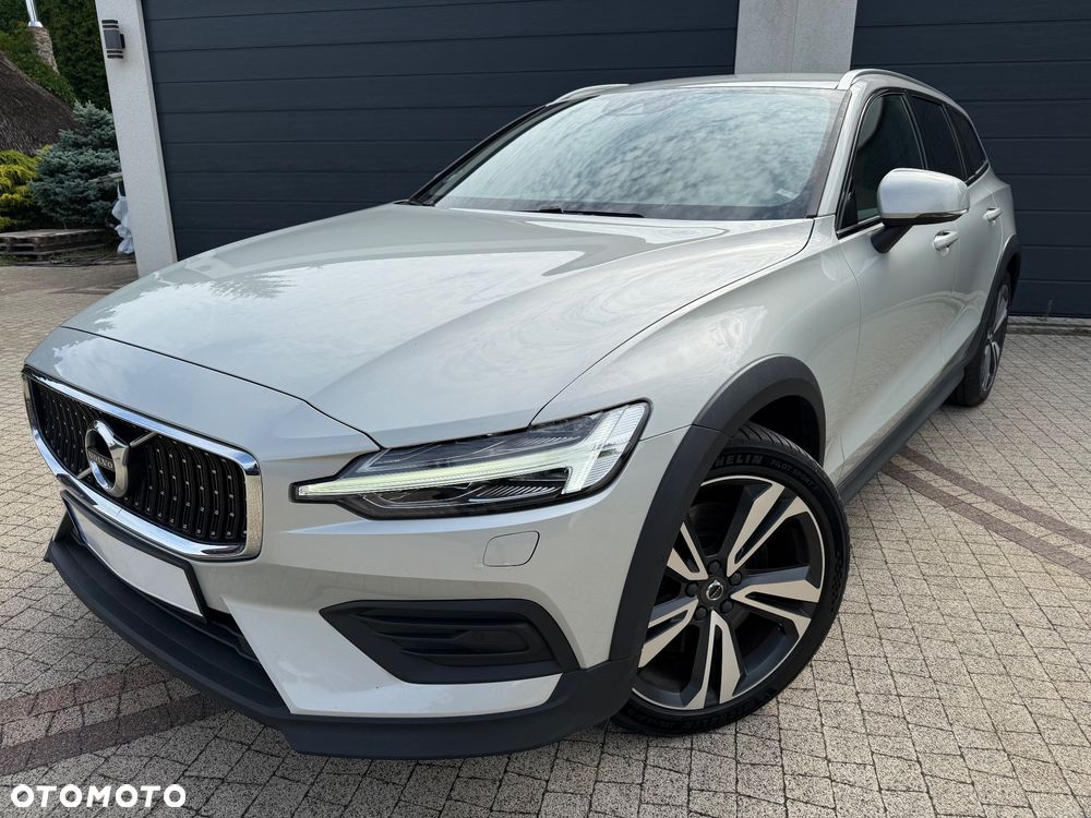 Volvo V60 Cross Country D4 AWD Geartronic Pro - 27