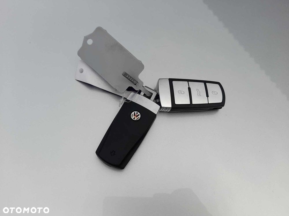 Volkswagen Passat 1.6 TDI BlueMotion Technology R-Line - 25