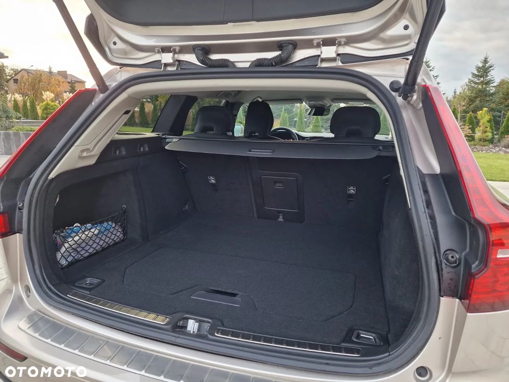 Volvo V60 B4 D Core - 19