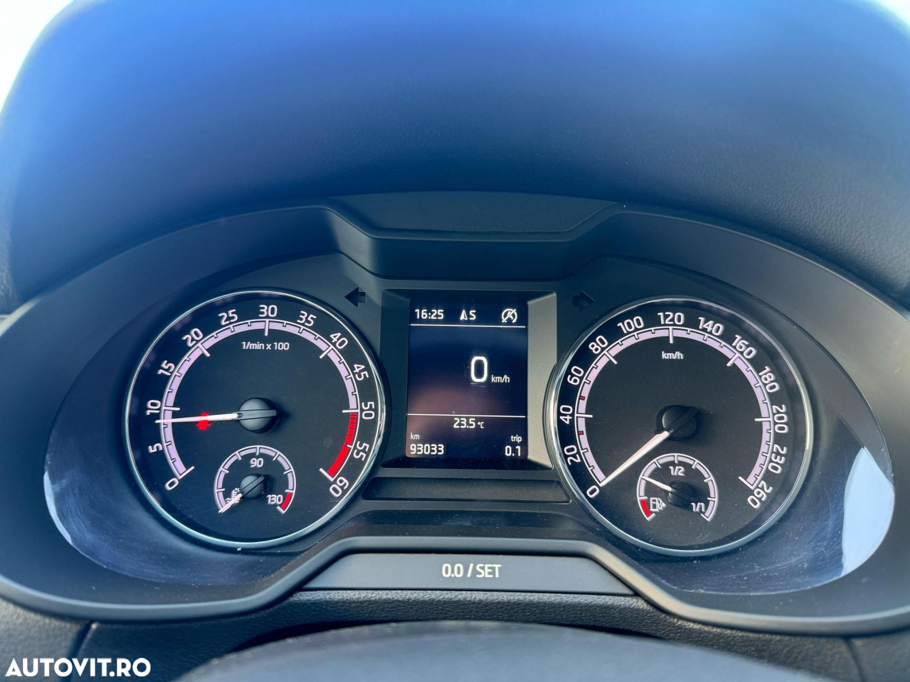 Skoda Octavia Combi Diesel 1.6 TDI Ambition - 11