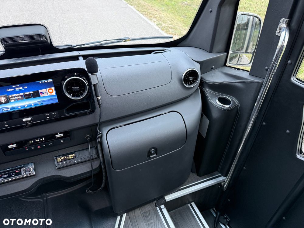 Mercedes-Benz Sprinter 519 - 28