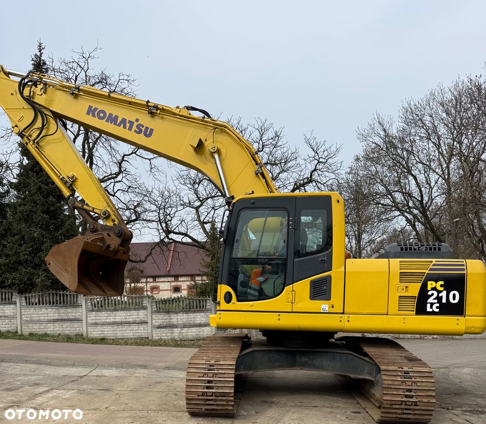 Komatsu PC 210 LC - 2
