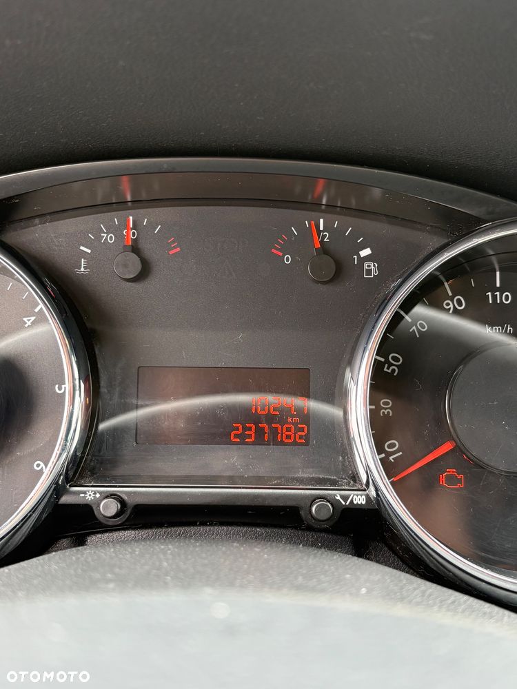 Peugeot 3008 1.6 HDi Style - 10