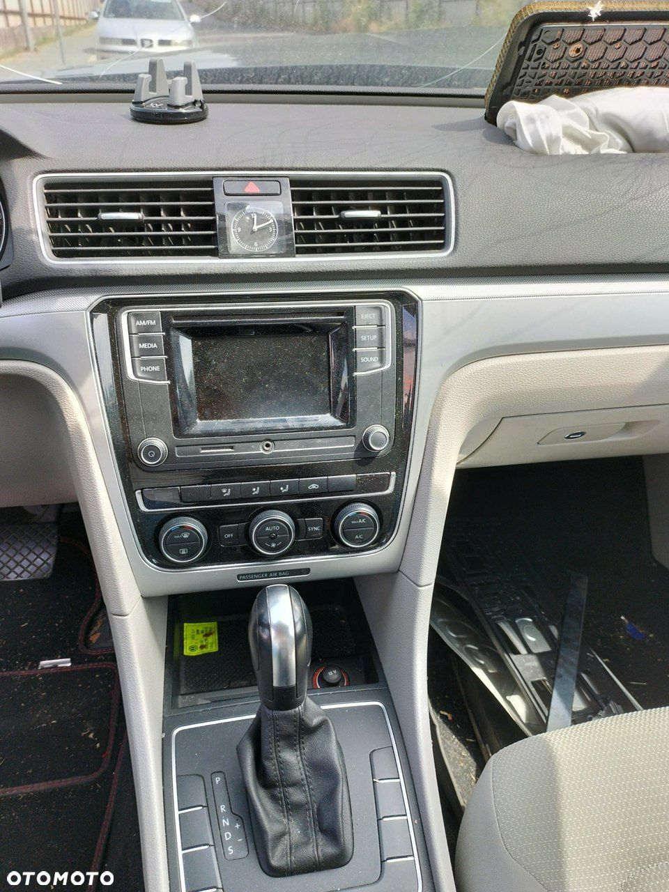 Volkswagen Passat - 16
