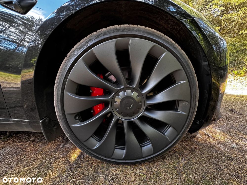 Tesla Model 3 - 16