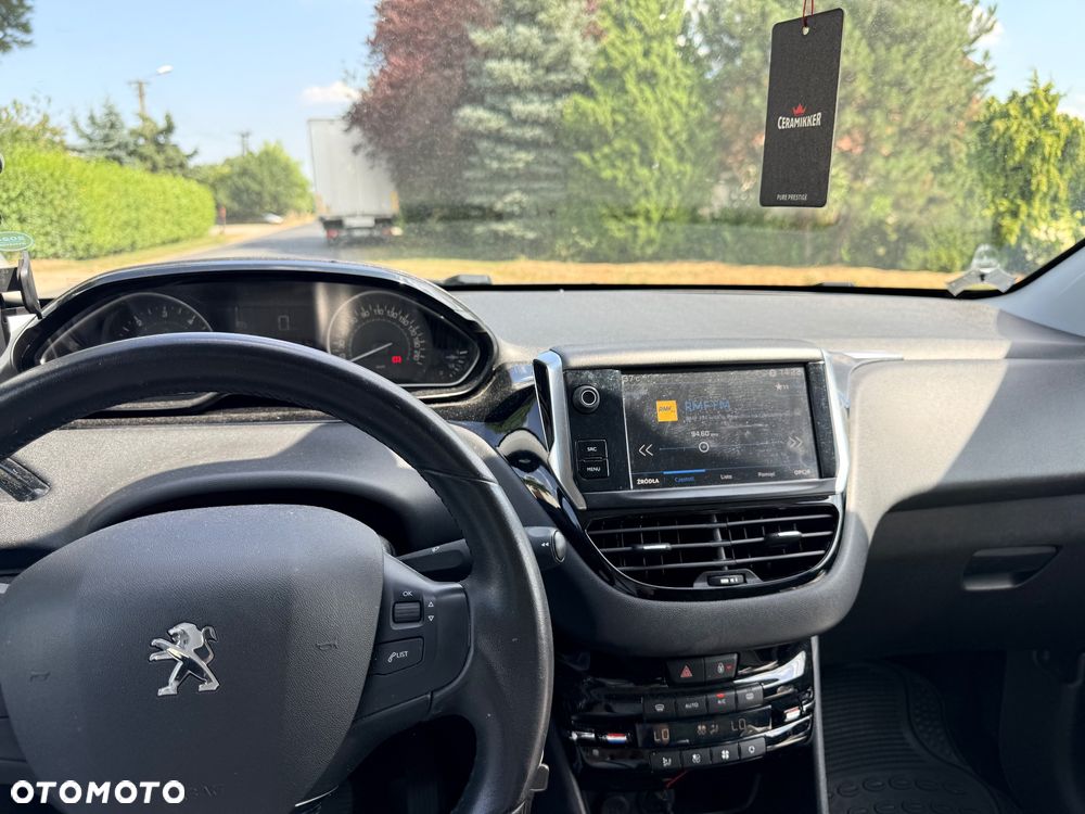 Peugeot 208 1.5 BlueHDi Like S&S - 6