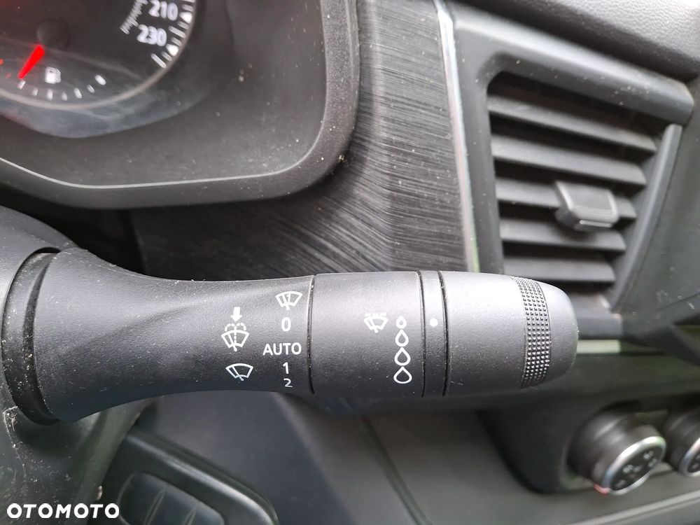 Renault Trafic - 30