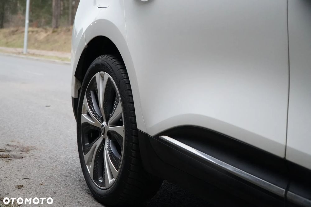 Renault Grand Scenic - 40