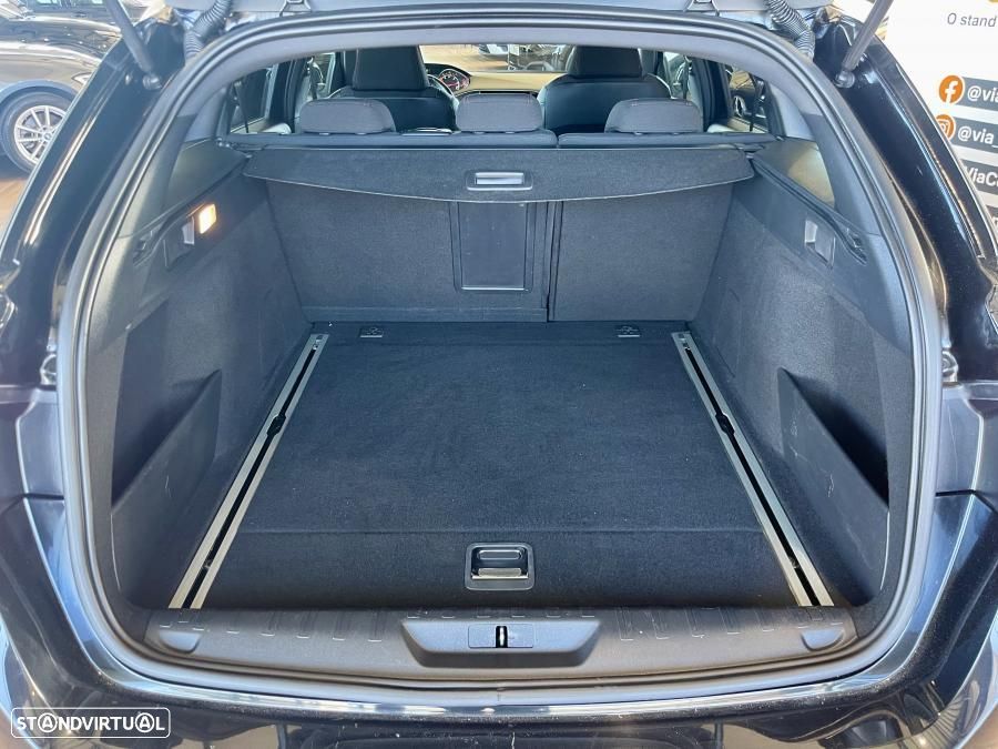 Peugeot 308 SW 1.5 BlueHDi GT Line EAT8 - 32