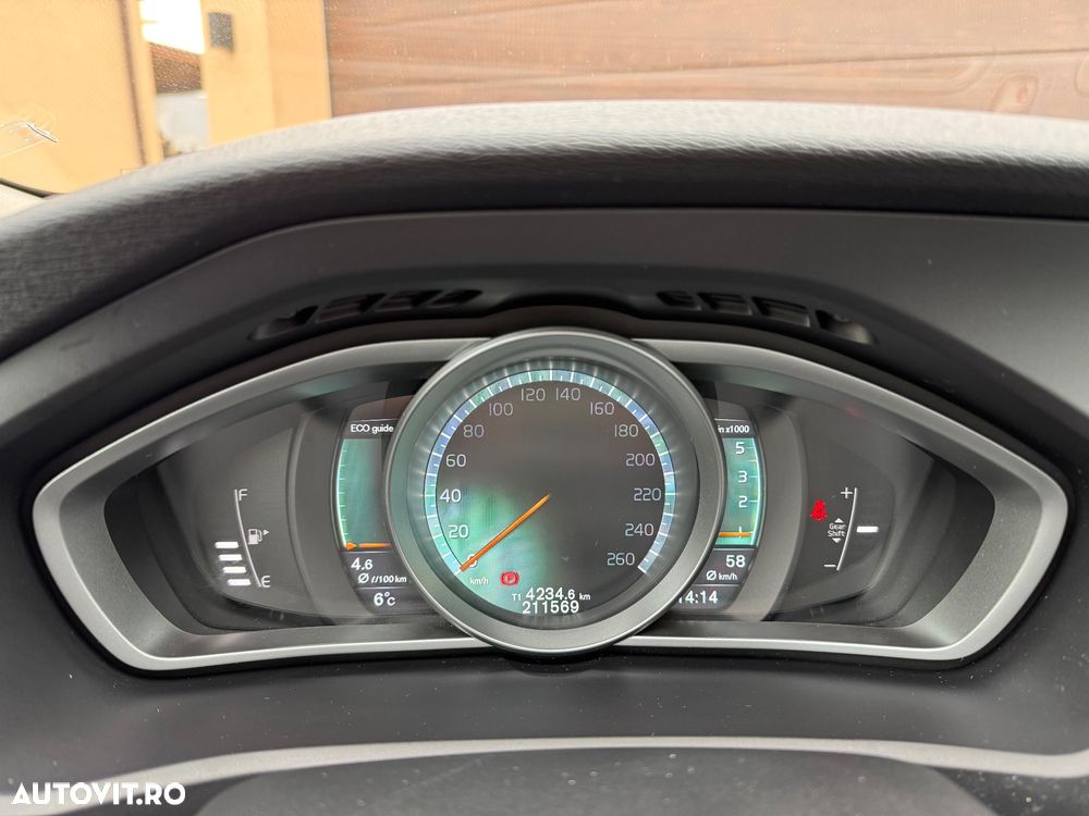 Volvo V40 D2 Ocean Race - 19