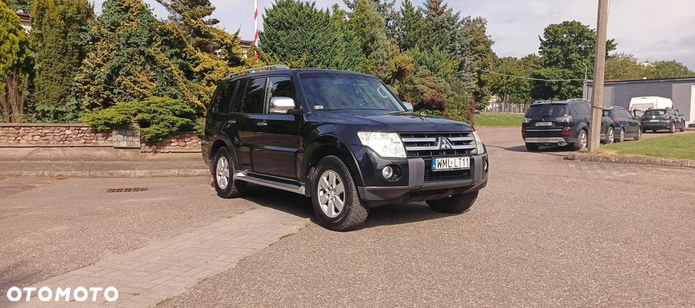 Mitsubishi Pajero - 1